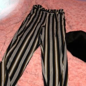 zumiez pants worn 2 times and in great condition